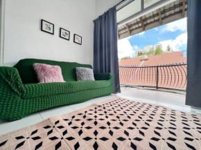 4BR BIG SPACIOUS LOFT next KeaFarm Market (12pax)